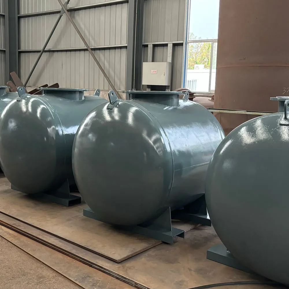 Zbiornik odbiorczy przemysłowego procesu chemicznego pokryty PFA